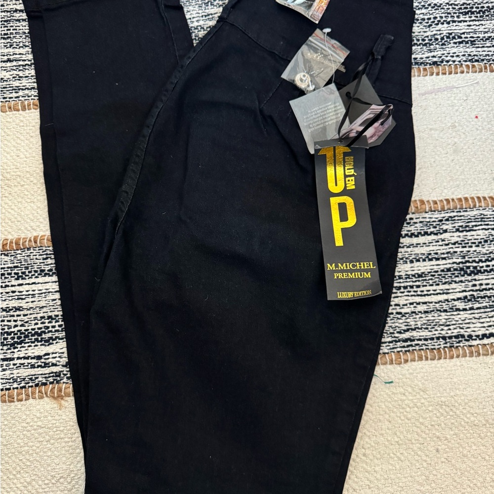 High Rise Black Jeans with Slim Fit